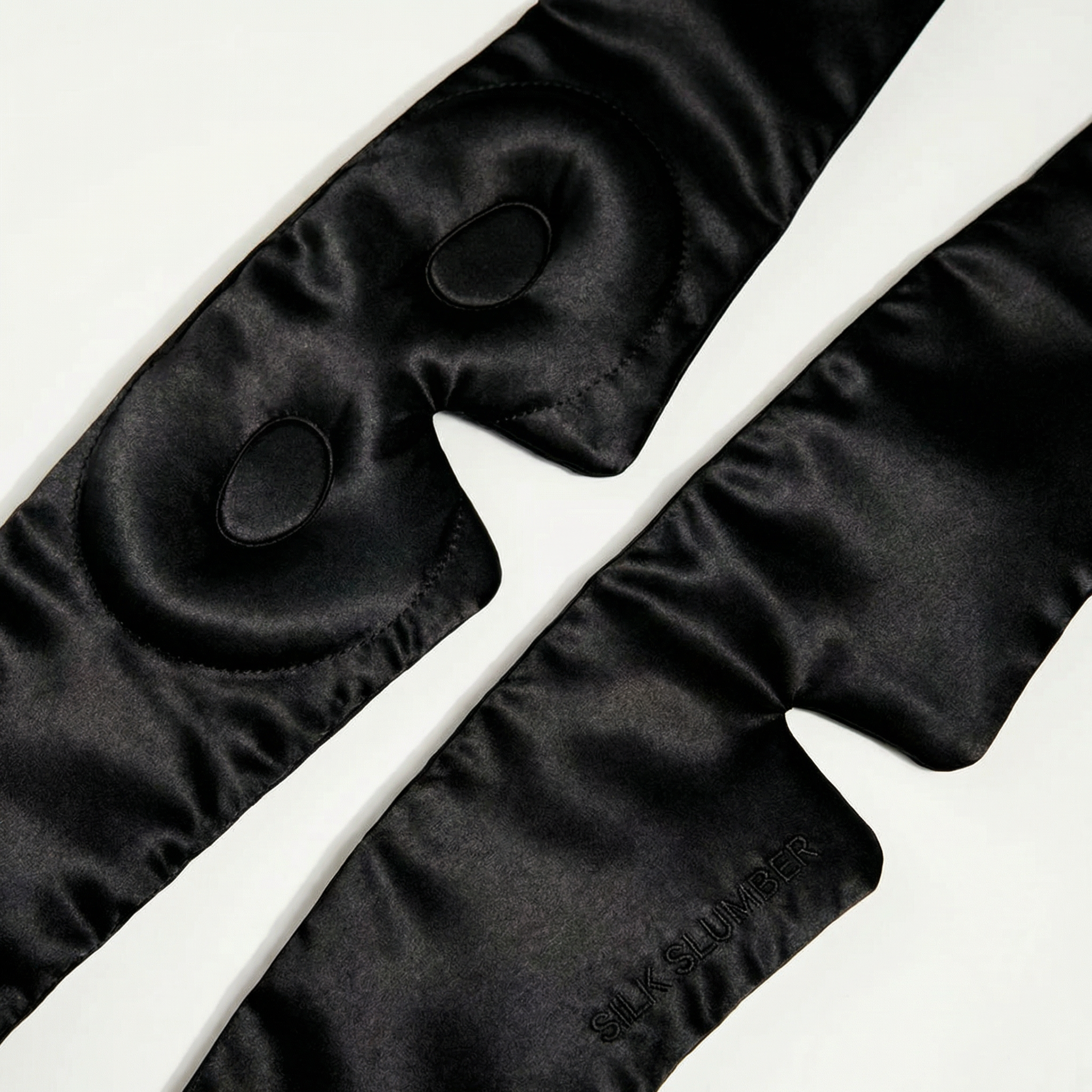 Aura Sleep Mask - SilkSlumber™